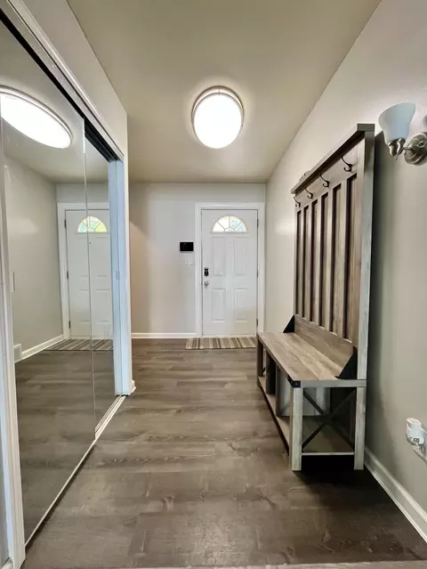 Entry Way - 19342 Coventry Dr, Riverview, MI 48193 photo 1 of 1
