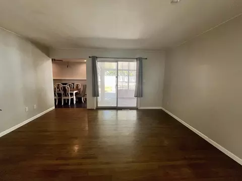 Living - 19342 Coventry Dr, Riverview, MI 48193 photo 2 of 2