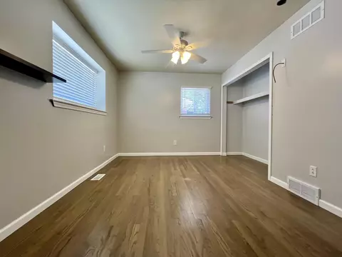 Bedroom - 19342 Coventry Dr, Riverview, MI 48193 photo 2 of 4