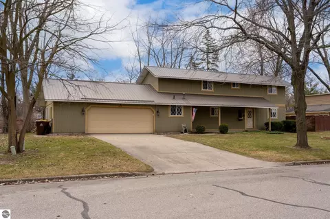 1410 E Bennett Ave, Mount Pleasant, MI 48858