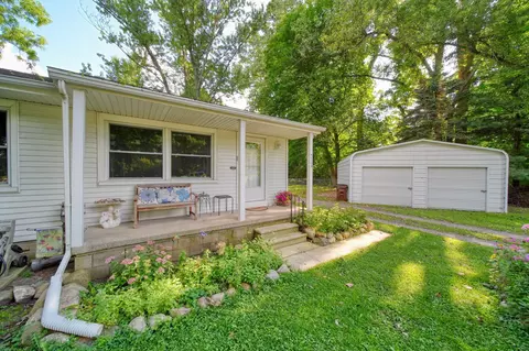 Exterior - 5329 Spring Arbor Rd, Jackson, MI 49201 photo 2 of 12