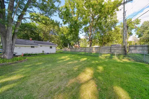 Exterior - 5329 Spring Arbor Rd, Jackson, MI 49201 photo 9 of 12