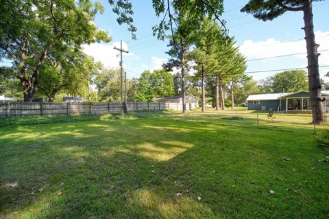 Exterior - 5329 Spring Arbor Rd, Jackson, MI 49201 photo 8 of 12