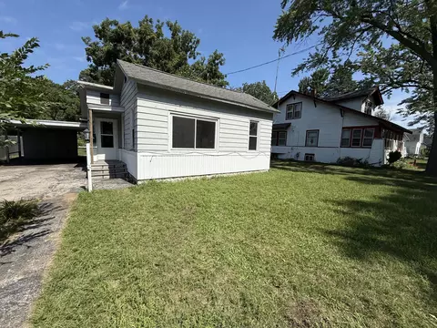 758 Oak Ave, Muskegon, MI 49442