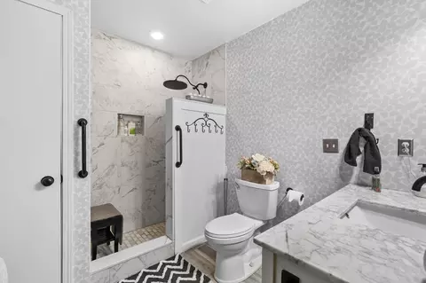 Bath - 12405 Oak Ridge Rd, Plainwell, MI 49080 photo 2 of 6