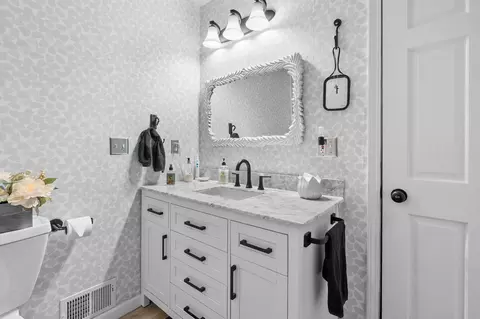Bath - 12405 Oak Ridge Rd, Plainwell, MI 49080 photo 1 of 6