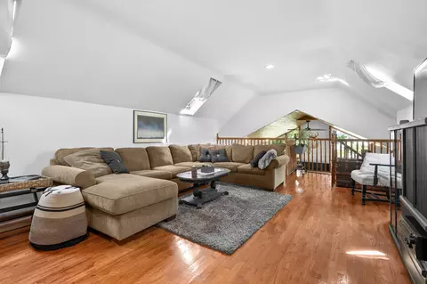 Living - 12405 Oak Ridge Rd, Plainwell, MI 49080 photo 5 of 6