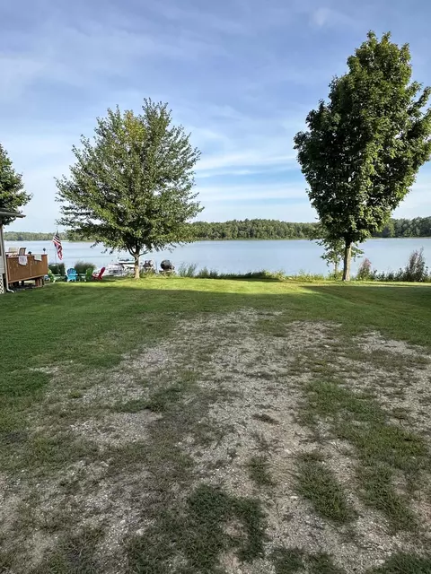 3107 Baseline Rd, Gobles, MI 49055