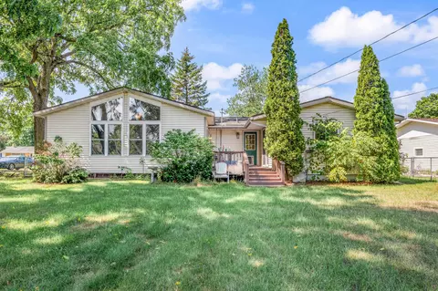 623 Lilac Ave, Big Rapids, MI 49307