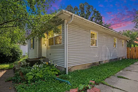 244 Majestic St SE, Kentwood, MI 49548