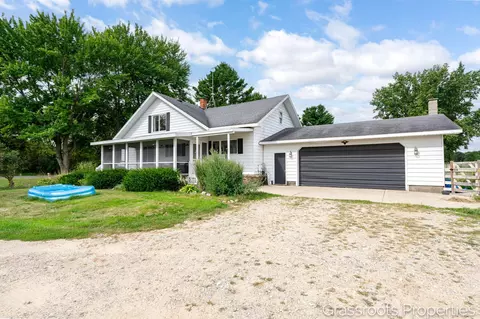 Exterior - 6196 W Sidney Rd, Sidney, MI 48885 photo 2 of 8