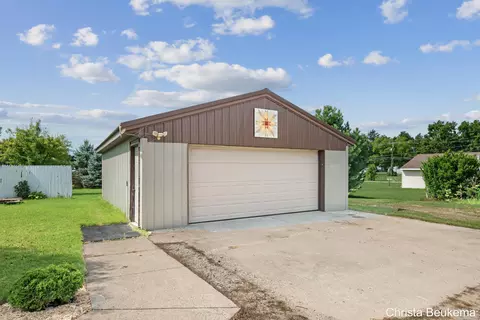 Exterior - 88 E Parmeter Rd, Ionia, MI 48846 photo 3 of 10