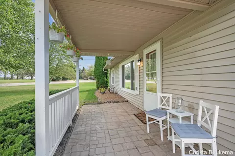 Exterior - 88 E Parmeter Rd, Ionia, MI 48846 photo 4 of 10