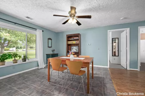 Dining - 88 E Parmeter Rd, Ionia, MI 48846 photo 1 of 2