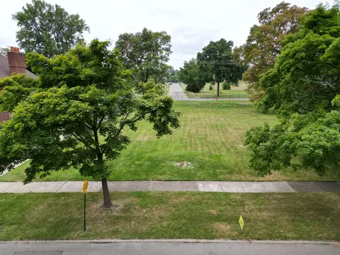 2957 Seminole St, Detroit, MI 48214