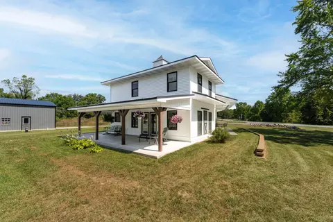 Exterior - 10268 Graham Rd, Plainwell, MI 49080 photo 3 of 10