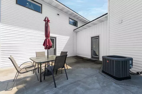 Exterior - 10268 Graham Rd, Plainwell, MI 49080 photo 7 of 10