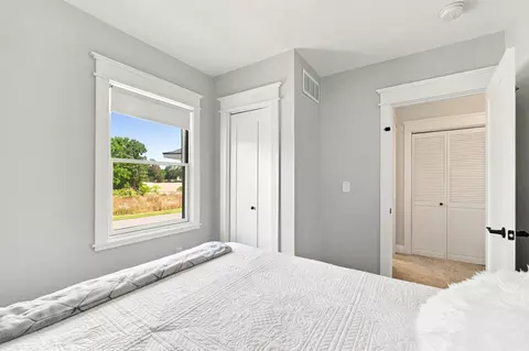 Bedroom - 10268 Graham Rd, Plainwell, MI 49080 photo 6 of 6