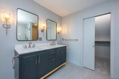 Bath - 2475 Cedar Path, St. Joseph, MI 49085 photo 5 of 10