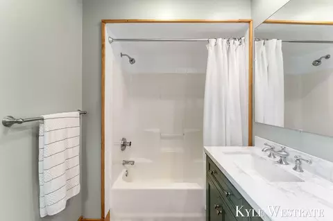 Bath - 8977 2 Mile Rd NE, Ada, MI 49301 photo 2 of 4