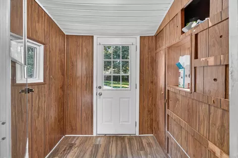 Entry Way - 303 E Prospect St, Jackson, MI 49203 photo 1 of 1