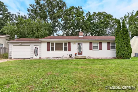 1286 Katrina Dr SE, Kentwood, MI 49508