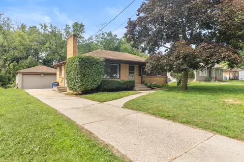 2855 Gerald Ave NE, Grand Rapids, MI 49505