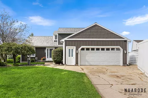 3037 Bluewater Ln SW, Grandville, MI 49418