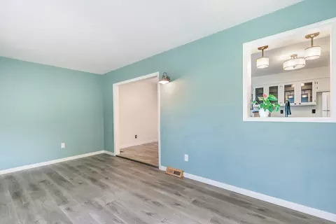 Living - 1411 E Rishel Rd, Sturgis, MI 49091 photo 3 of 3