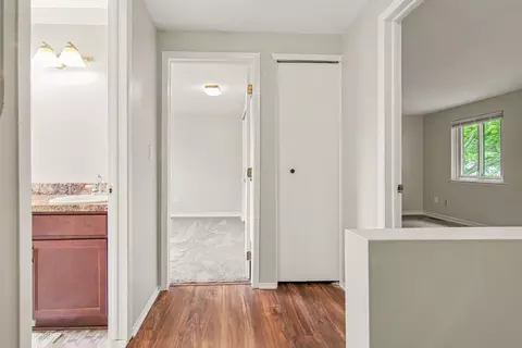 Entry Way - 227 Sheffield Dr, Saline, MI 48176 photo 2 of 2