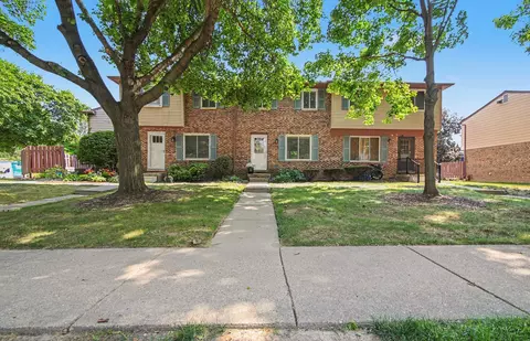 Exterior - 227 Sheffield Dr, Saline, MI 48176 photo 2 of 4