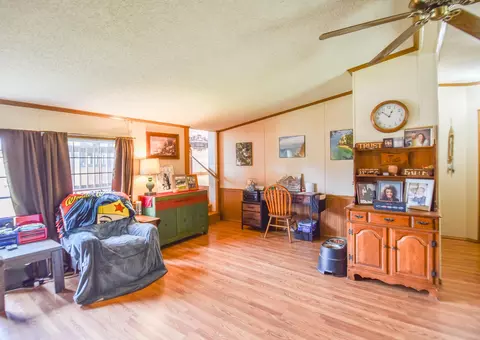 Living - 1085 Wolf Rd, Reading, MI 49274 photo 2 of 6