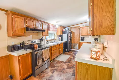 Kitchen - 1085 Wolf Rd, Reading, MI 49274 photo 1 of 4