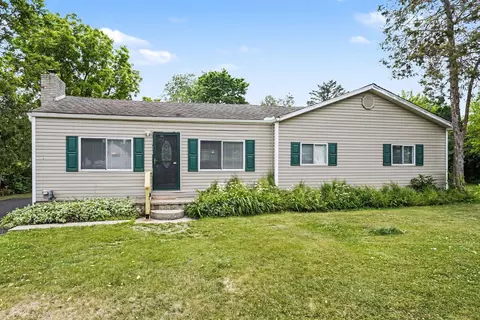 3472 Esson Dr, Grand Blanc, MI 48439