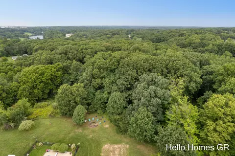 View/Area - 8000 Cascade Rd SE, Ada, MI 49301 photo 6 of 10