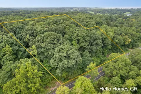 View/Area - 8000 Cascade Rd SE, Ada, MI 49301 photo 3 of 10