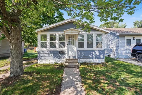 1960 Letart Ave, Muskegon, MI 49441