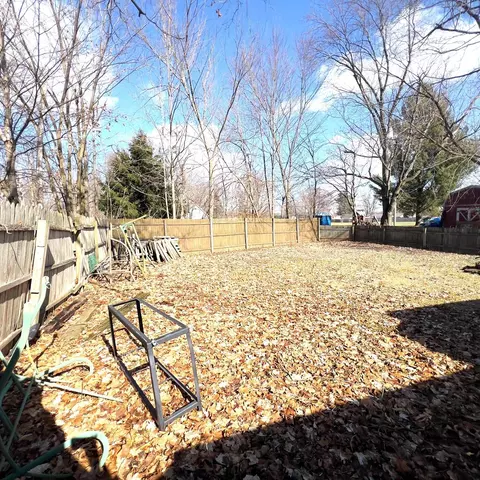 Exterior - 407 Barry St, Colon, MI 49040 photo 4 of 6