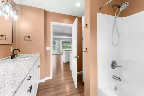 Bath - 145 Falcon Rd, Jackson, MI 49202 photo 2 of 2