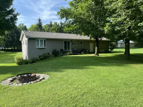 1440 W Sisson Rd, Freeport, MI 49325 photo 2