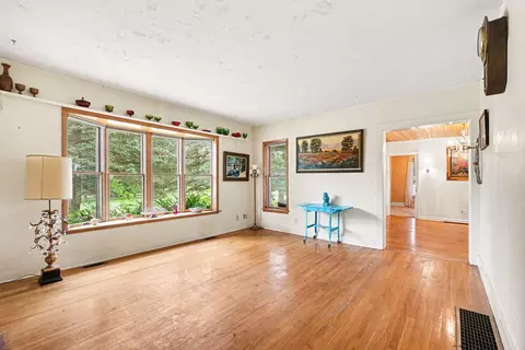 Living - 28598 68th St, Covert, MI 49043 photo 2 of 2