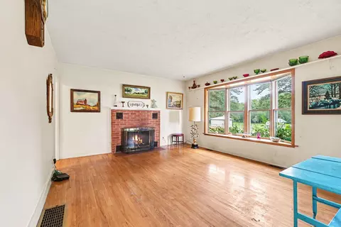 Living - 28598 68th St, Covert, MI 49043 photo 1 of 2