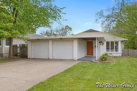 1742 Boston St SE, Grand Rapids, MI 49506