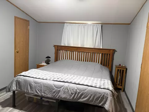 Bedroom - 1455 Eldon Ct, Gladwin, MI 48624 photo 5 of 7