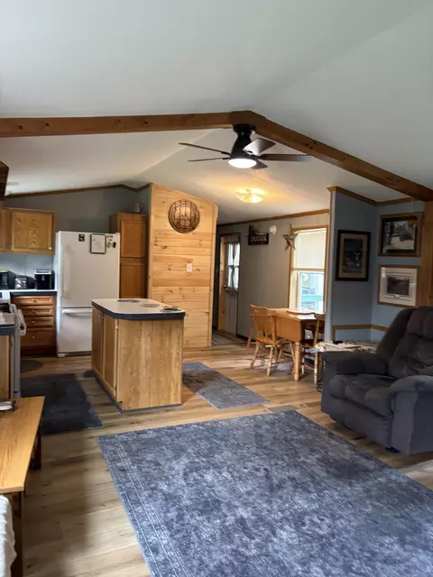 Kitchen - 1455 Eldon Ct, Gladwin, MI 48624 photo 4 of 4