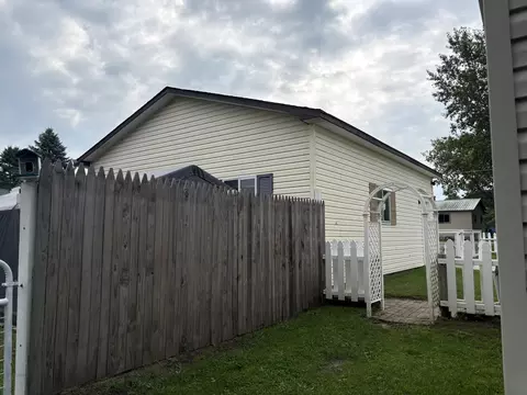 Exterior - 1455 Eldon Ct, Gladwin, MI 48624 photo 7 of 22