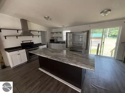 Kitchen - 511 Oak St, Baldwin, MI 49304 photo 1 of 2