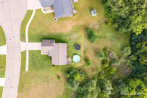 View/Area - 810 School Bell Ct, Belding, MI 48809 photo 7 of 10