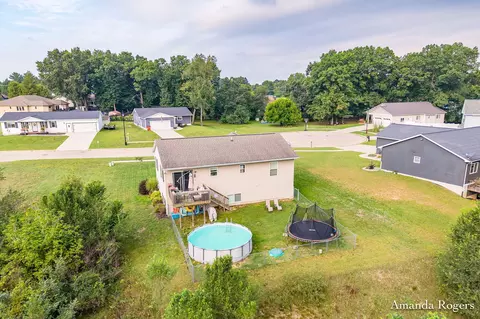 View/Area - 810 School Bell Ct, Belding, MI 48809 photo 9 of 10