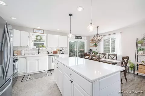 Kitchen - 810 School Bell Ct, Belding, MI 48809 photo 3 of 6